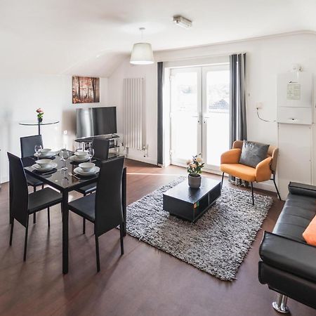 Perfect For Business And Leisure- Free Parking Apartment เซาธ์แธมป์ตัน ภายนอก รูปภาพ