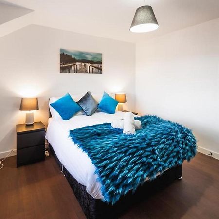 Perfect For Business And Leisure- Free Parking Apartment เซาธ์แธมป์ตัน ภายนอก รูปภาพ