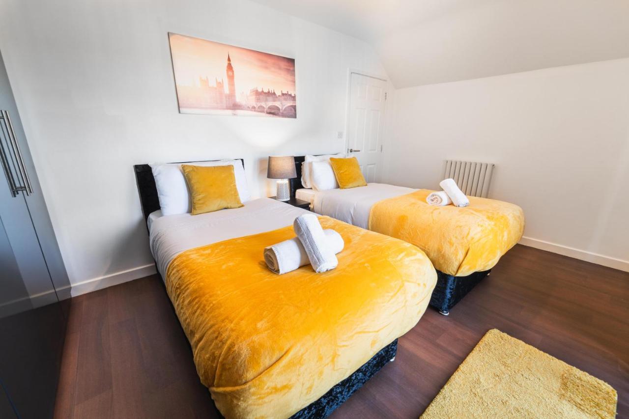 Perfect For Business And Leisure- Free Parking Apartment เซาธ์แธมป์ตัน ภายนอก รูปภาพ
